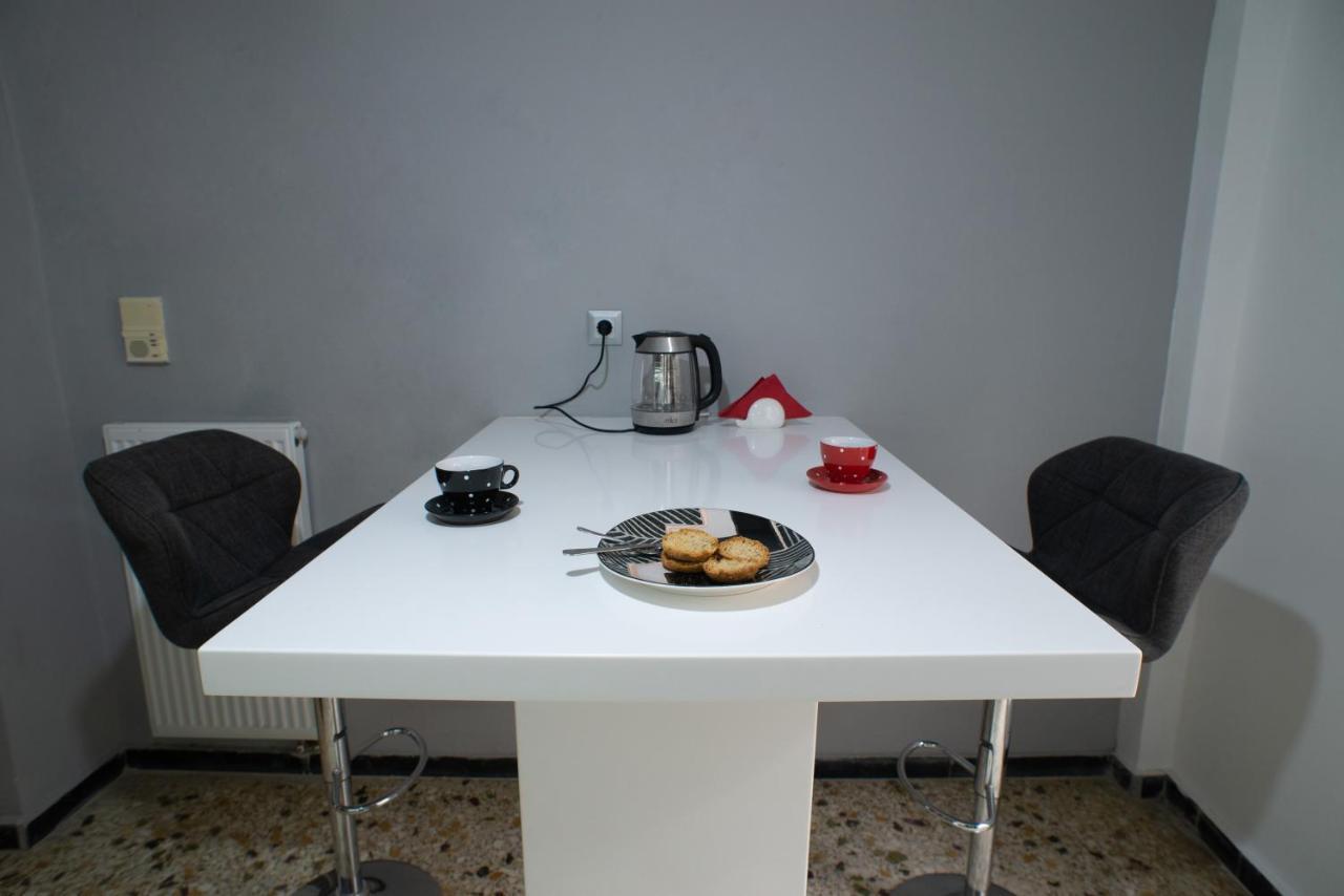 Modern-Lux Central 1 Bedroom Condo Афины Экстерьер фото